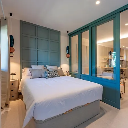 Apartment Newly Renovated In Golden Mile W/ Pool