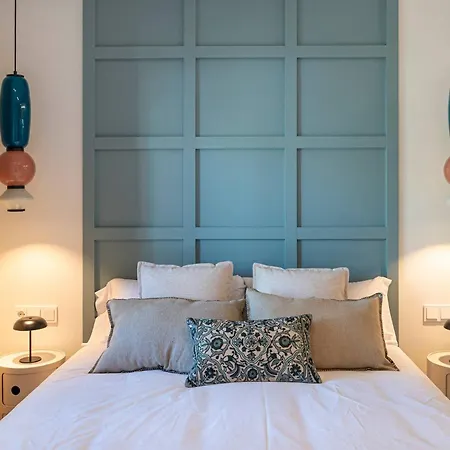 Newly Renovated In Golden Mile W/ Pool