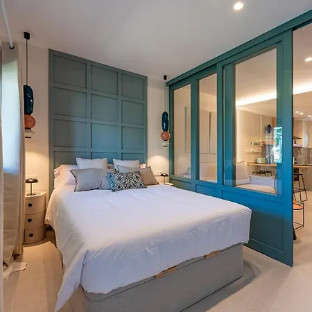 Newly Renovated In Golden Mile W/ Pool Appartement *