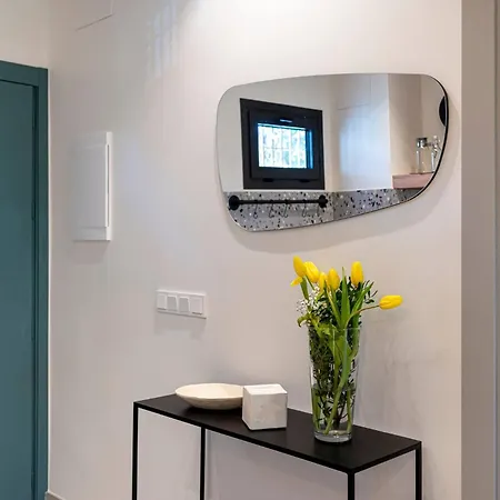 Daire Newly Renovated In Golden Mile W/ Pool Marbella