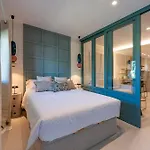 Newly Renovated In Golden Mile W/ Pool Appartamento *